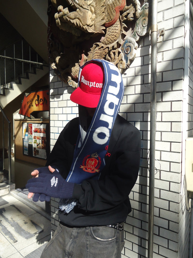 9090 × umbro Team Muffler – YZ