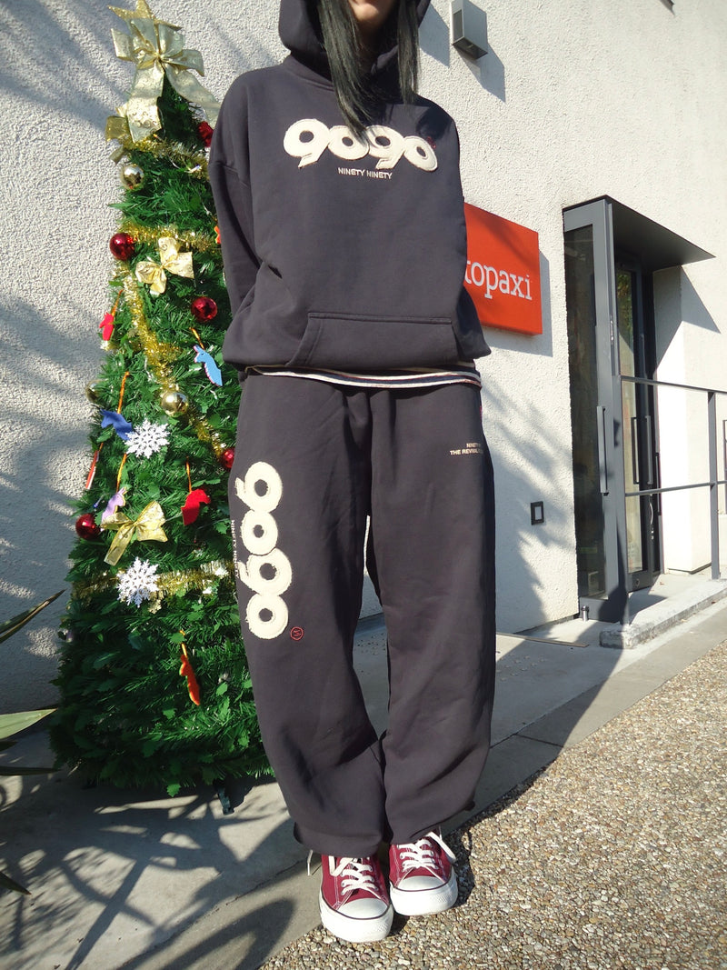 NINETY NINETY パーカーとパンツセット 黒 NINETY NINETY パーカーと