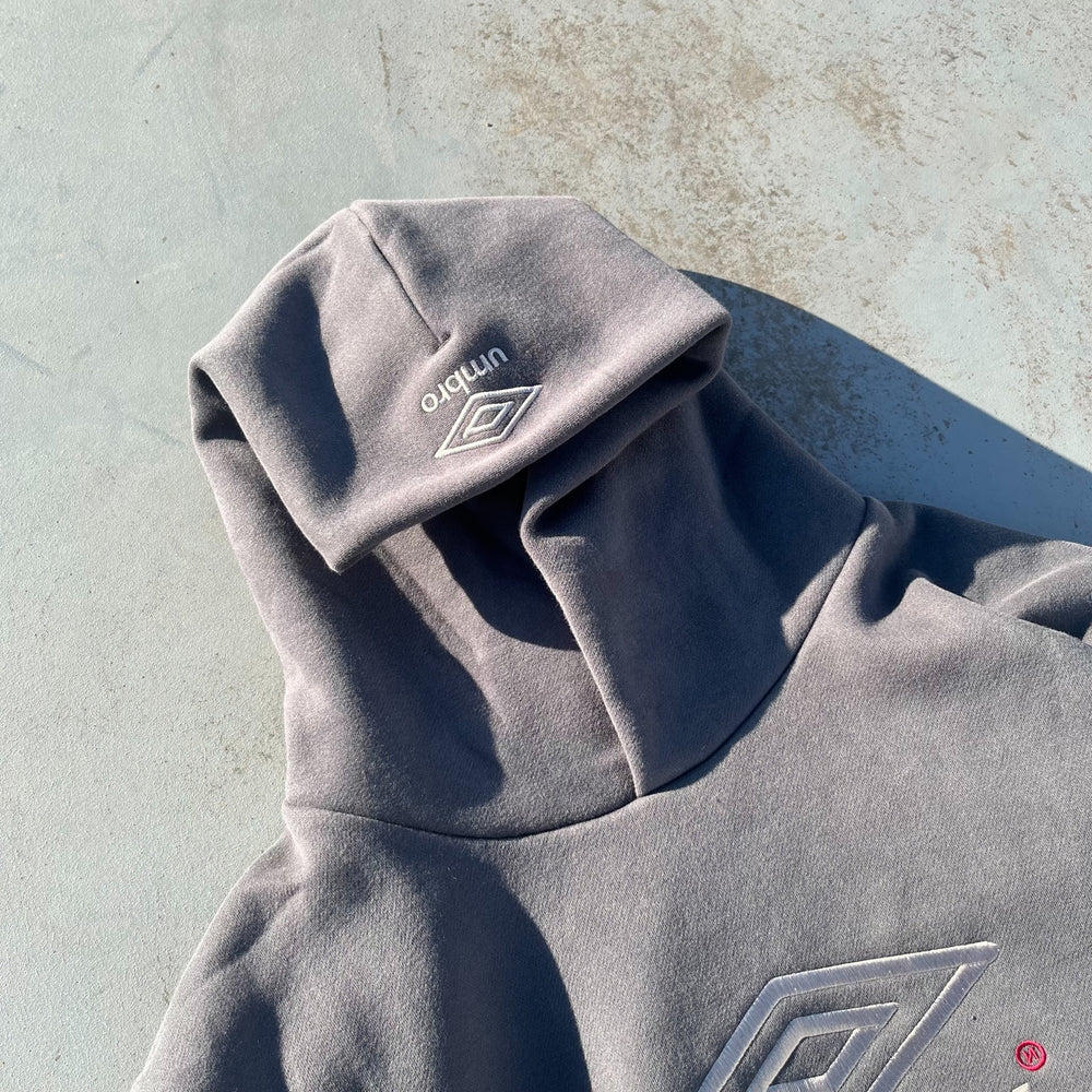 9090 × umbro Collaboration Logo Hoodie – YZ
