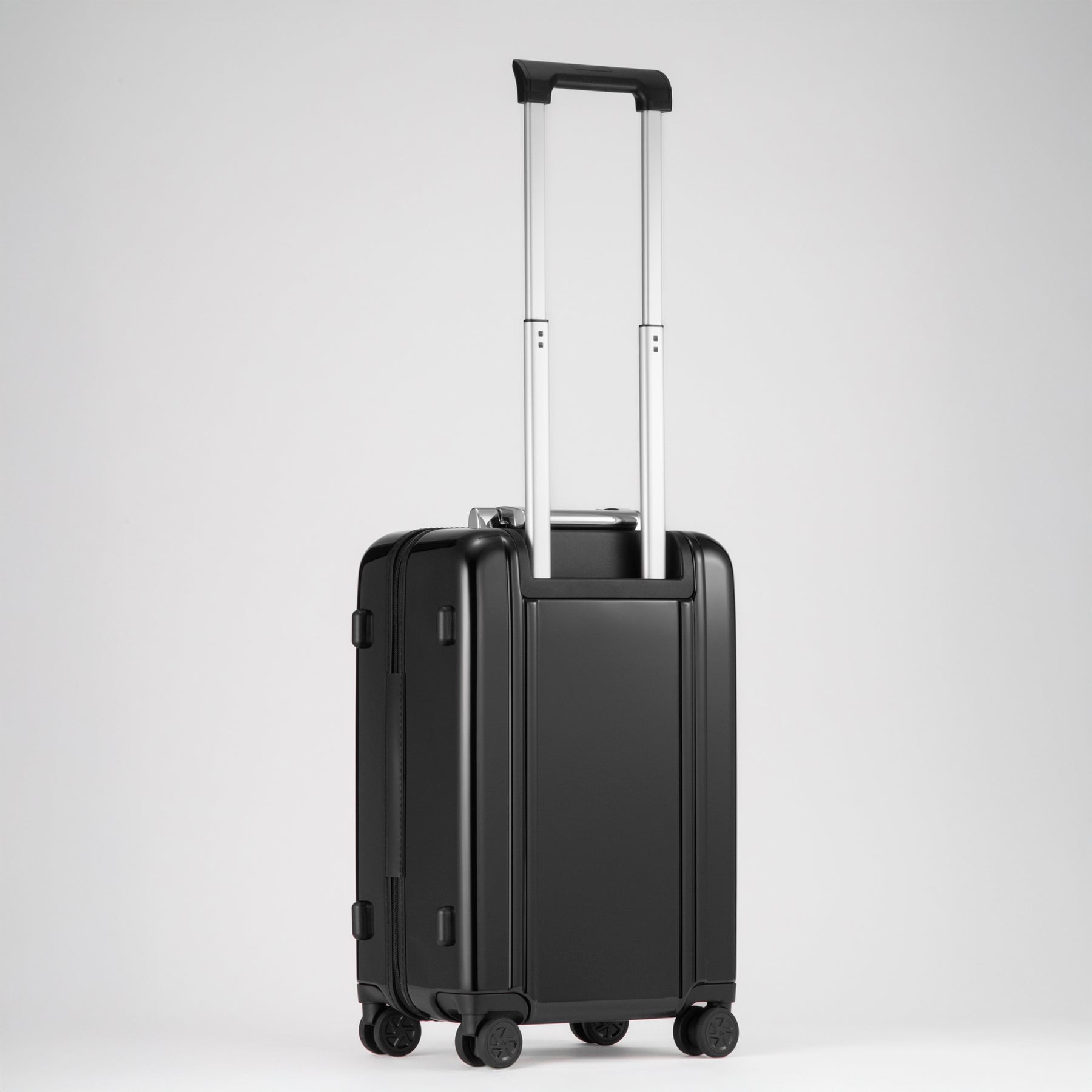 Classic Lightweight 3.0 D | Carry-On Travel Case 32L 81561 – ZERO