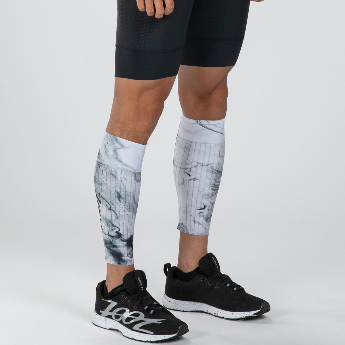 Unisex Ultra 2.0 CRX Calf Sleeve - White/Graphite – Zoot Sports