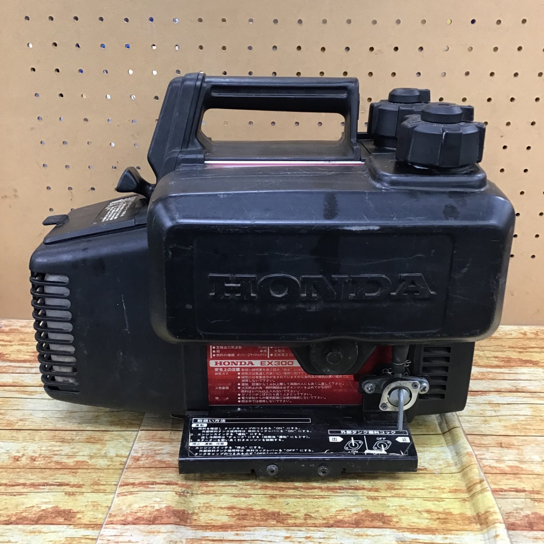 ☆ホンダ(HONDA) ガソリン発電機 EX300【川崎店】 – アクトツール