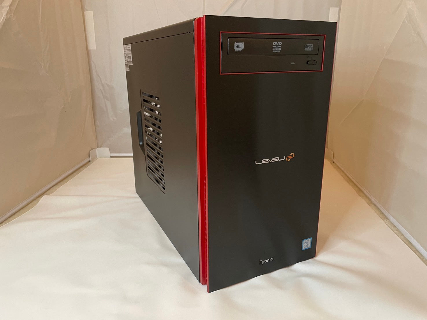 LEVEL∞ Core i7-9700K×GeForce RTX 2070【Bランク】| 中古ゲーミング
