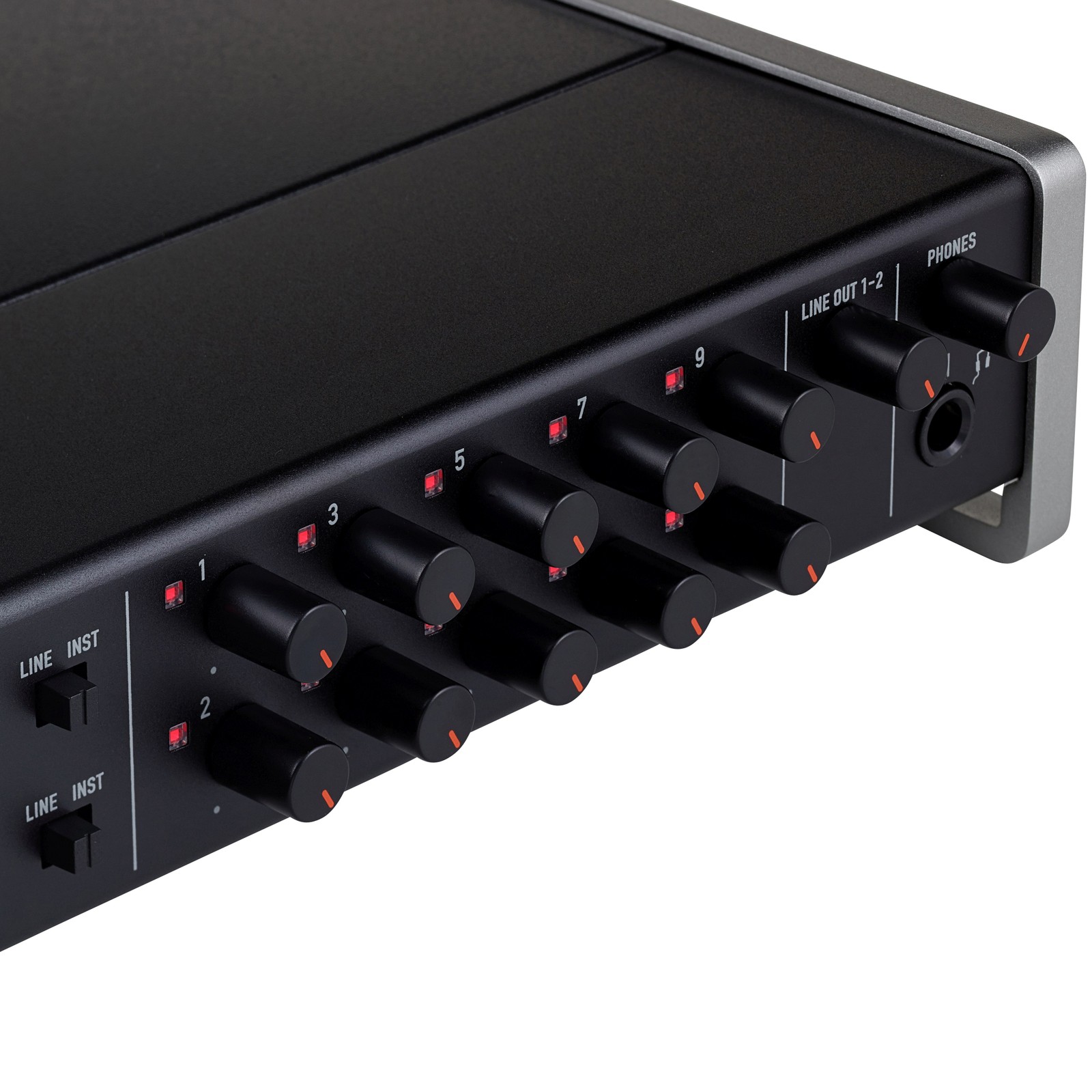 Tascam US-16x08 – United States