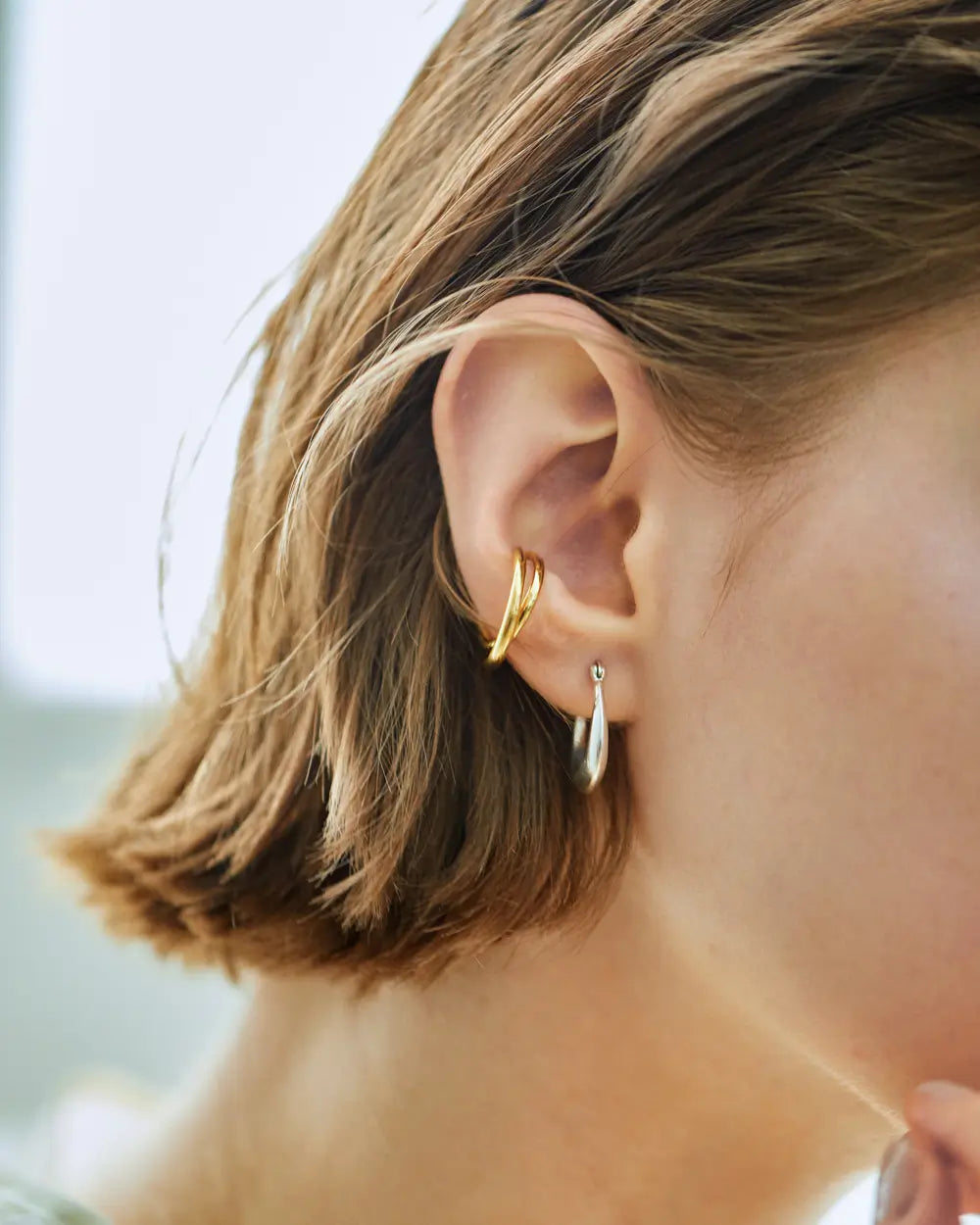 ドロップフープピアス S | 雫のような膨らみが美しいシルバー925ピアス
