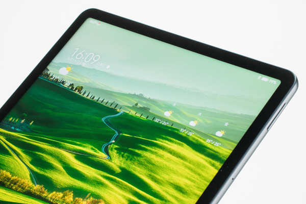 ASCII.jp：高性能で大画面！ “使える”タブレット「HUAWEI MatePad 11.5