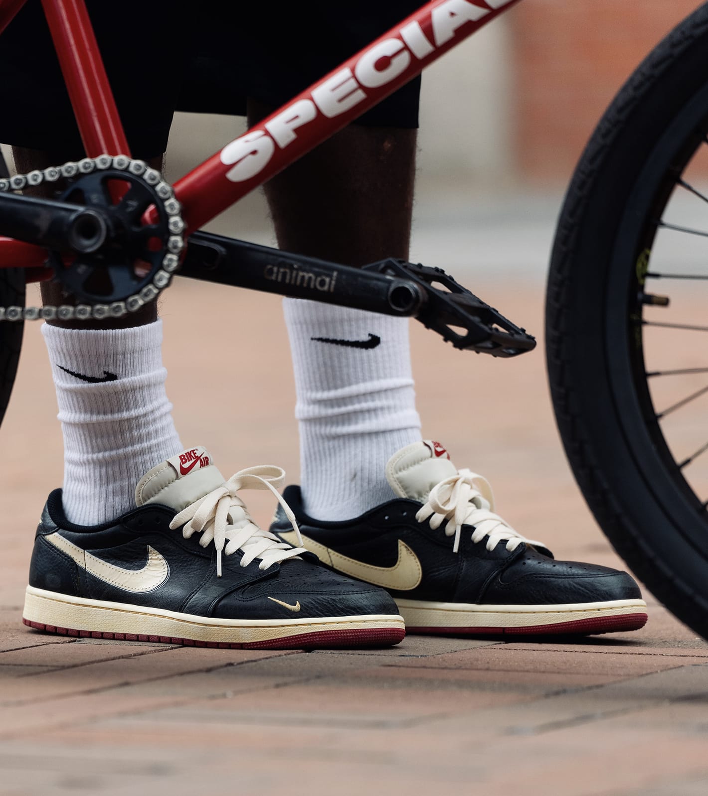 JORDAN BRAND AIR JORDAN 1 RETRO LOW OG ' Nigel Sylvester ' | atmos