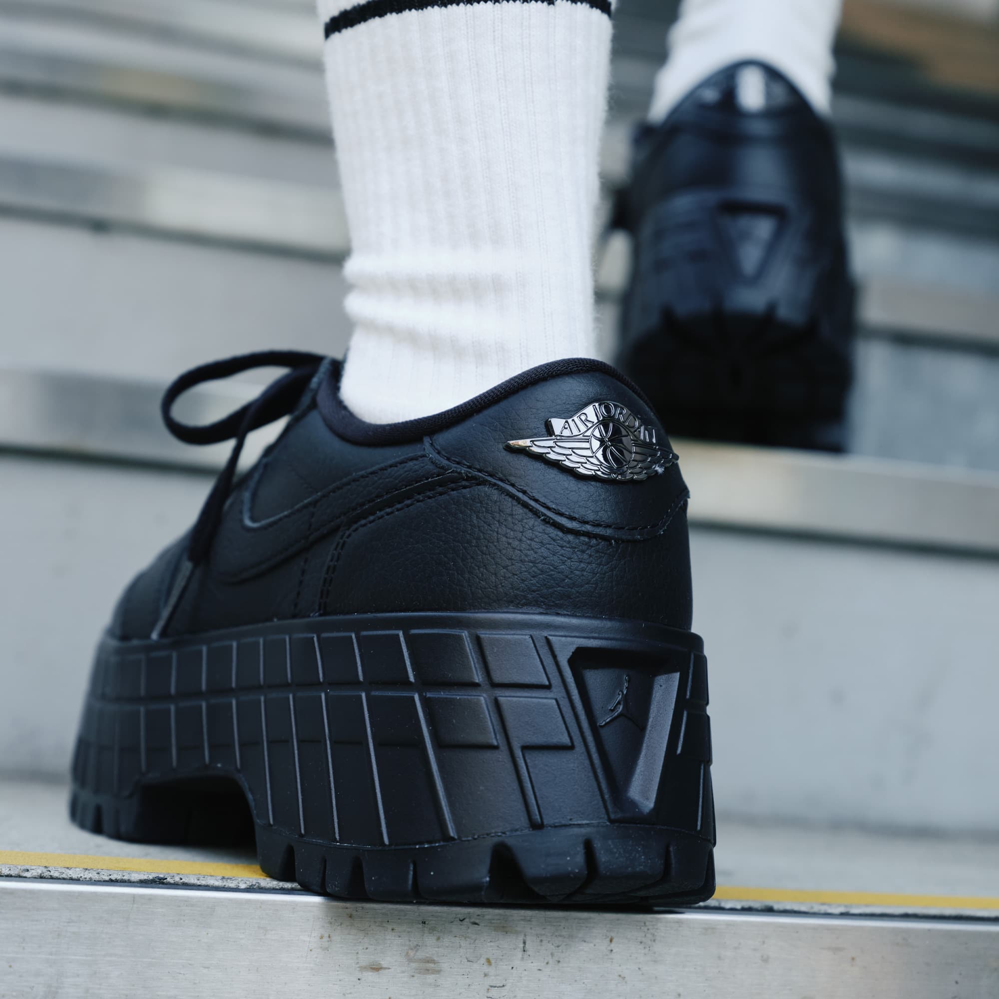 NIKE W AIR JORDAN 1 BROOKLYN LOW | atmos（アトモス） 公式