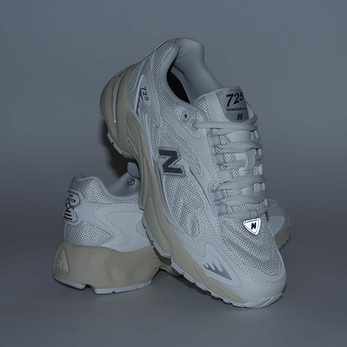 New Balance ML725CA OFF WHITE （ニューバランス ML725CA-ホワイト