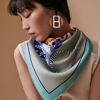 カレ 90 《ガウチョの鞍》 - グリーン | Hermès - エルメス-公式サイト
