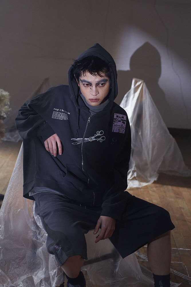 Scissors Full-zip Hoodie (Vintage Black) - ZUTOMAYO MART
