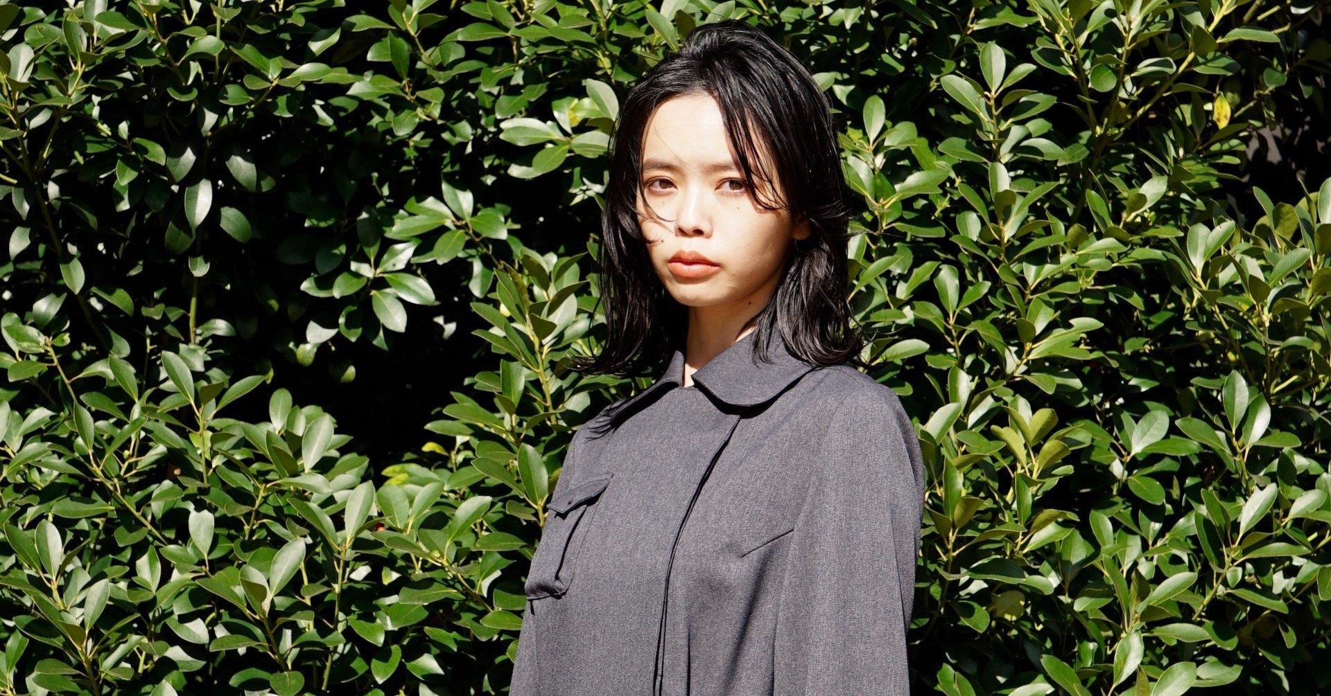 本日21:00~販売開始】襟とタックが主役の服|primitive tuck uniform