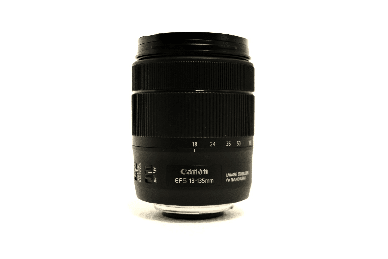 キヤノン初のナノUSM搭載、EF-S18-135mm｜会場カメラマン・ナベゾー