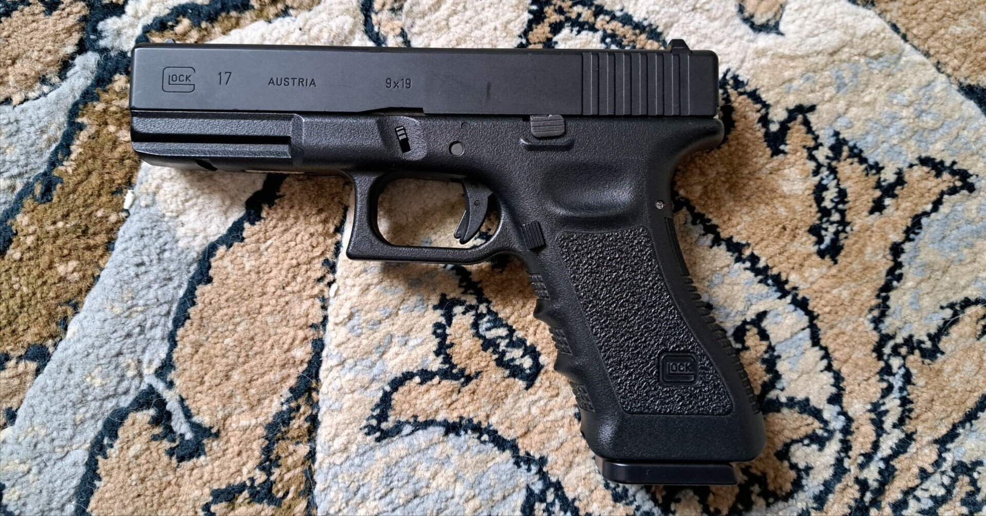 東京マルイ G17 Gen3 グロック Glock エアガン｜郭公