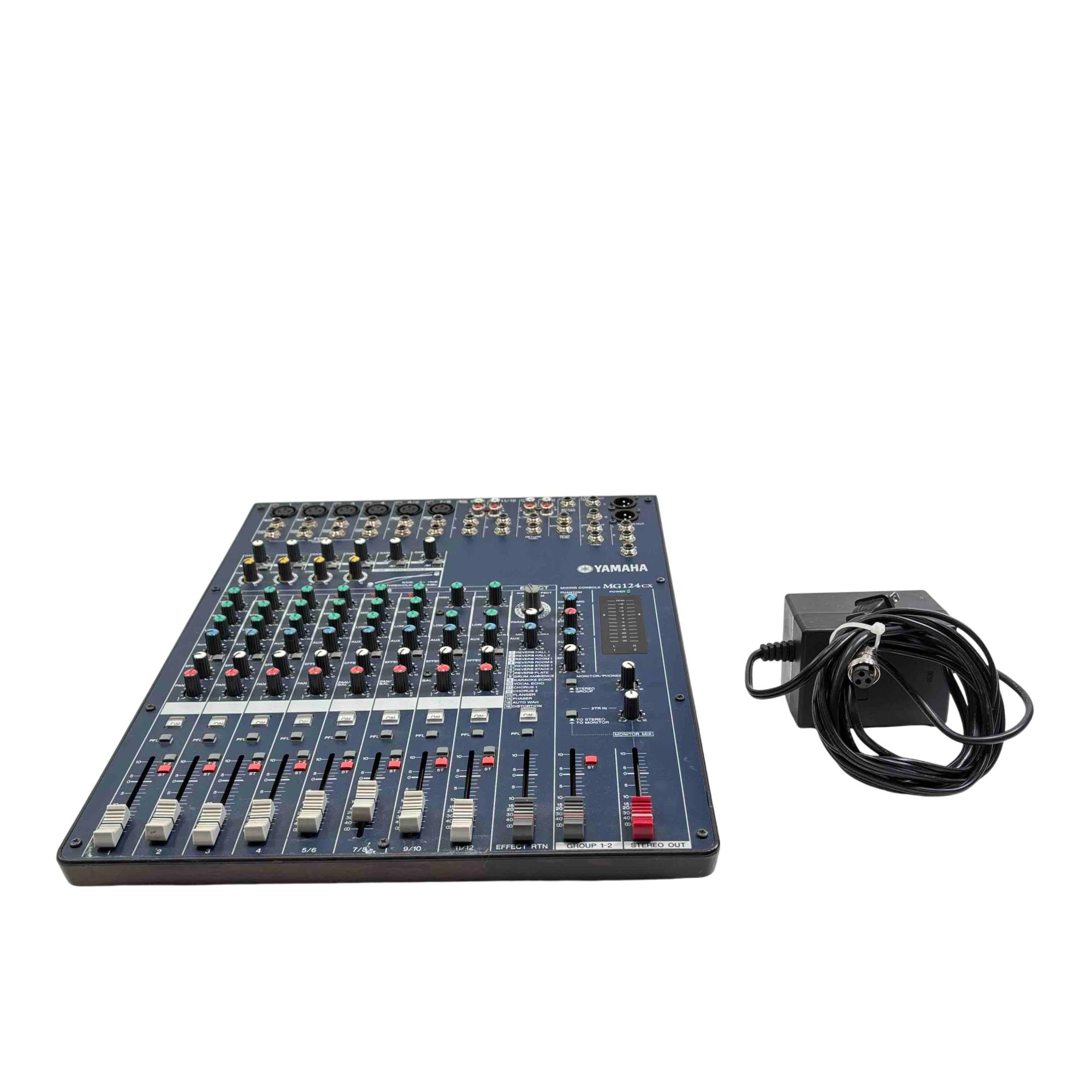 Yamaha MG124CX 12-Input Mixing Console