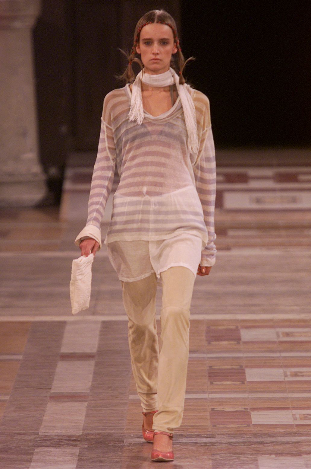 Dries Van Noten Spring 2002 Ready-to-Wear Fashion Show | Vogue