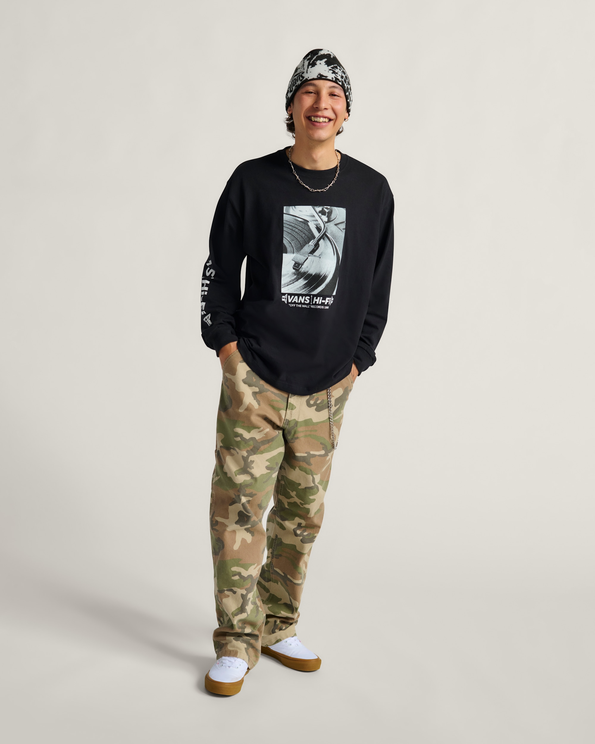 Drill Chore Carpenter Loose Denim Pants in Vintage Camo Black | Vans