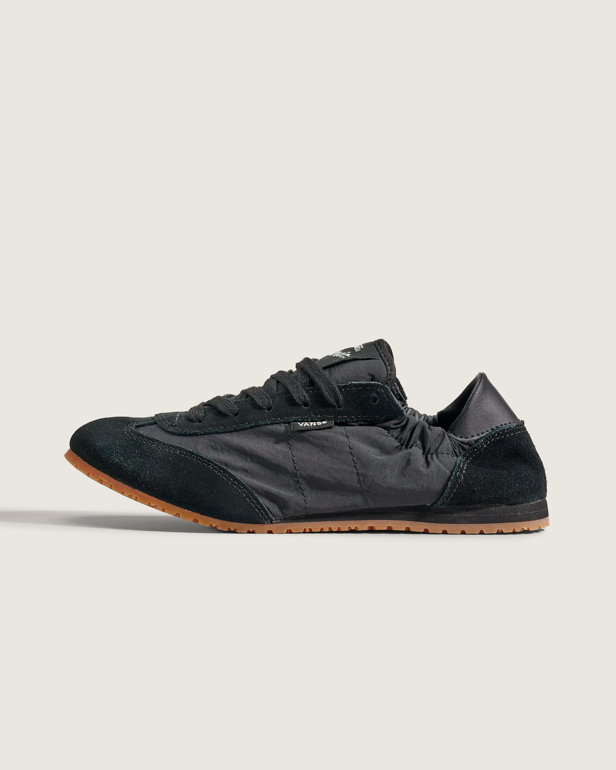 Super Lowpro Collapse Shoe in Black | Vans