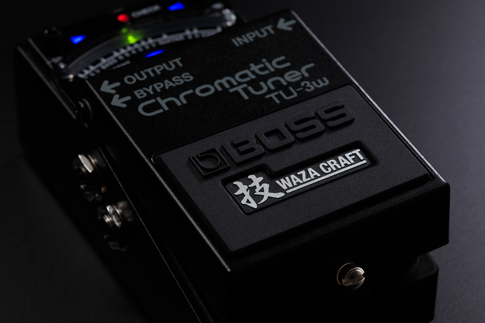 BOSS TU-3がツアー・プロ御用達のチューナー・ペダルと呼ばれる理由