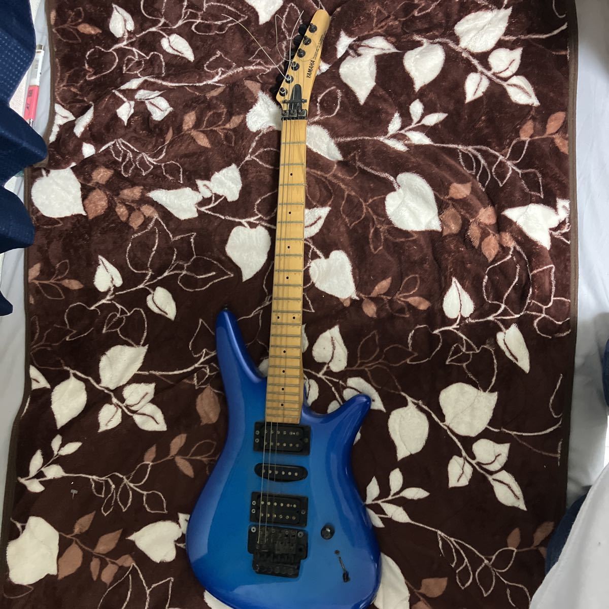 Yahoo!オークション - YAMAHA MG-M2 B'z松本孝弘モデル 青 ヤマハエレ
