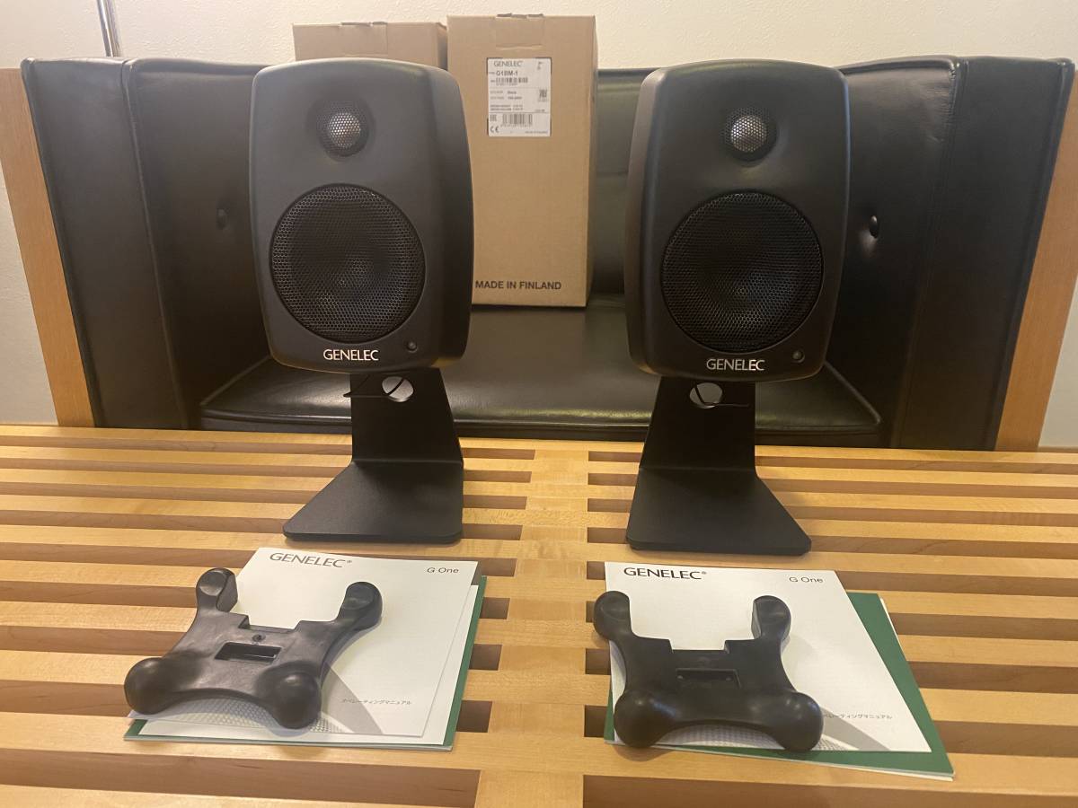 GENELEC ジェネレック / G One ブラック (ペア) 専用スタンド