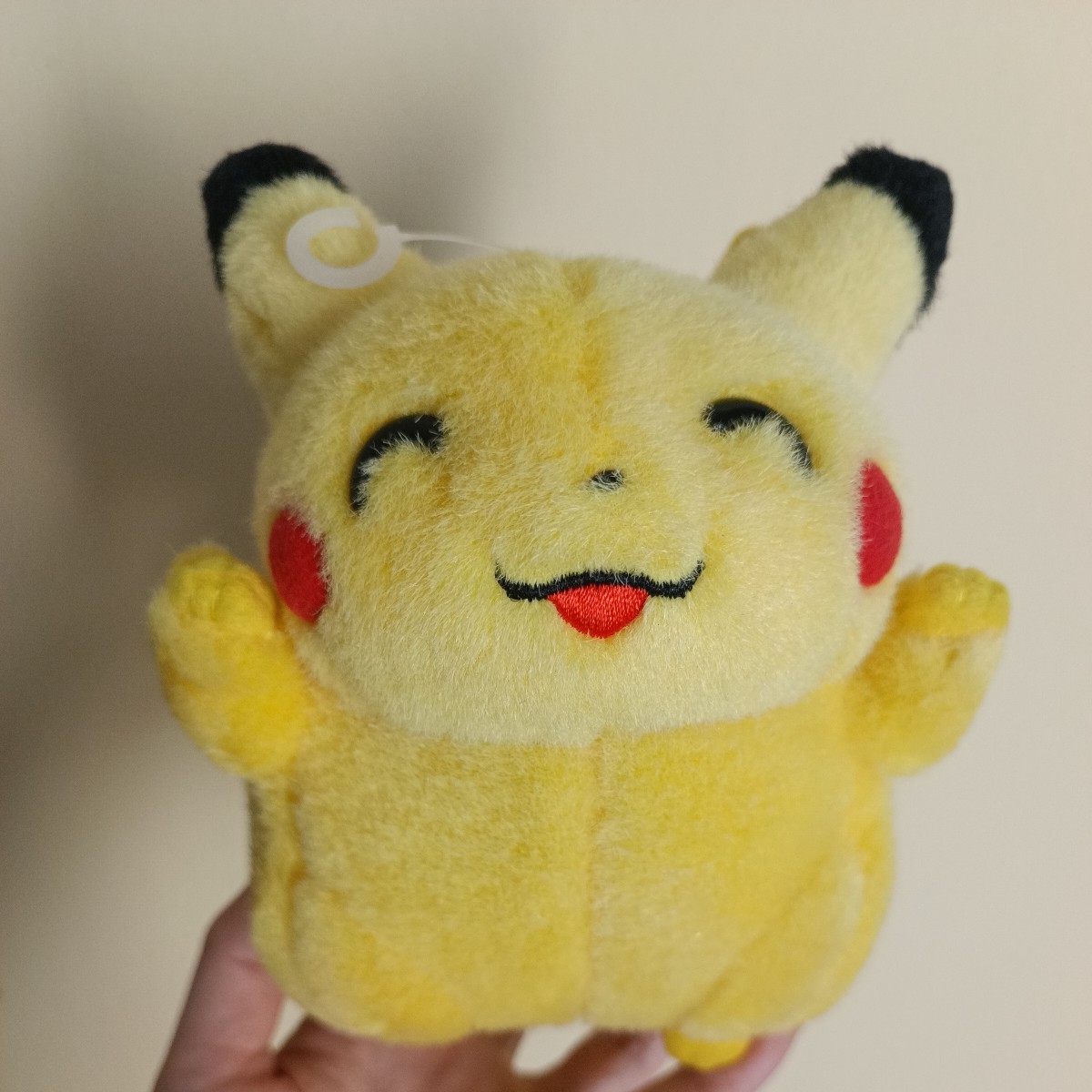 Yahoo!オークション - 美品 ポケモン ぬいぐるみ ピカチュウ ばんさい