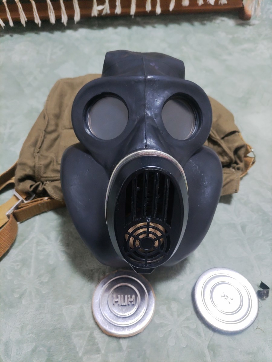 Yahoo!オークション - ソ連軍 PBF EO-19 ガスマスク 黒 サイズ1 86年製