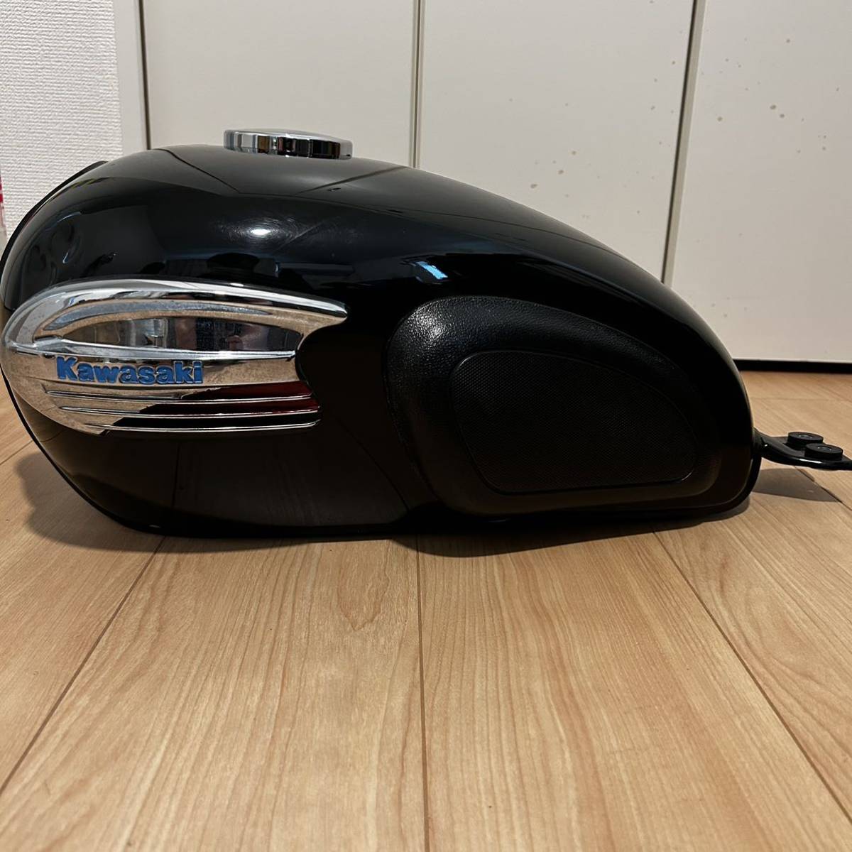 W650 W400 純正タンク ブラック ライン付き 送料無料｜Yahoo!フリマ