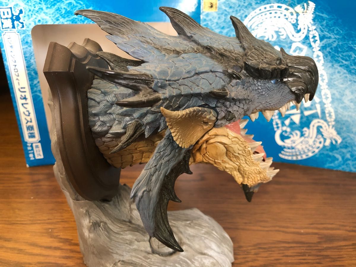 ハンティングトロフィー リオレウス亜種 一番くじ モンスターハンター