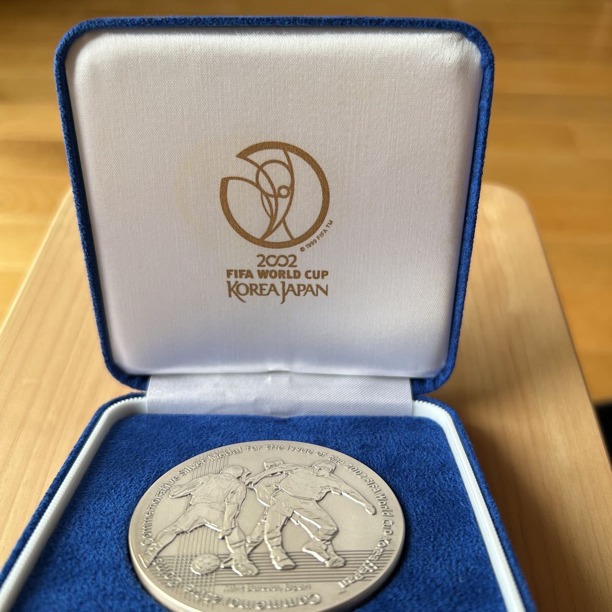 メ*A様 2002 FIFA ワールドカップ 記念メダル.切手セット 2002 FIFA