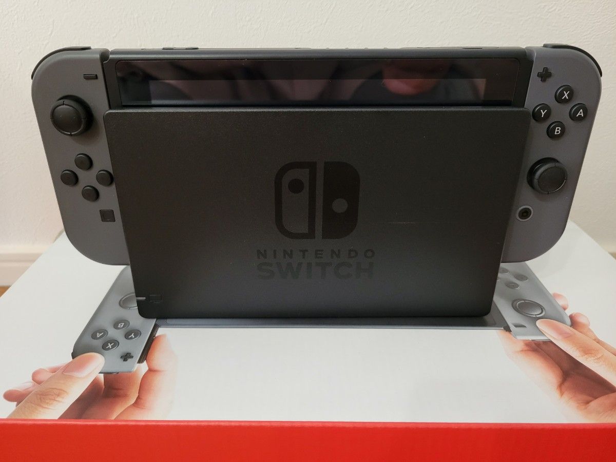 お値下げしました Nintendo Switch ニンテンドースイッチ 本体 グレー