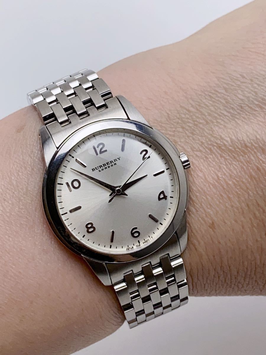 T548 美品 バーバリー BURBERRY 腕時計 クォーツ 1036-H27694 TA