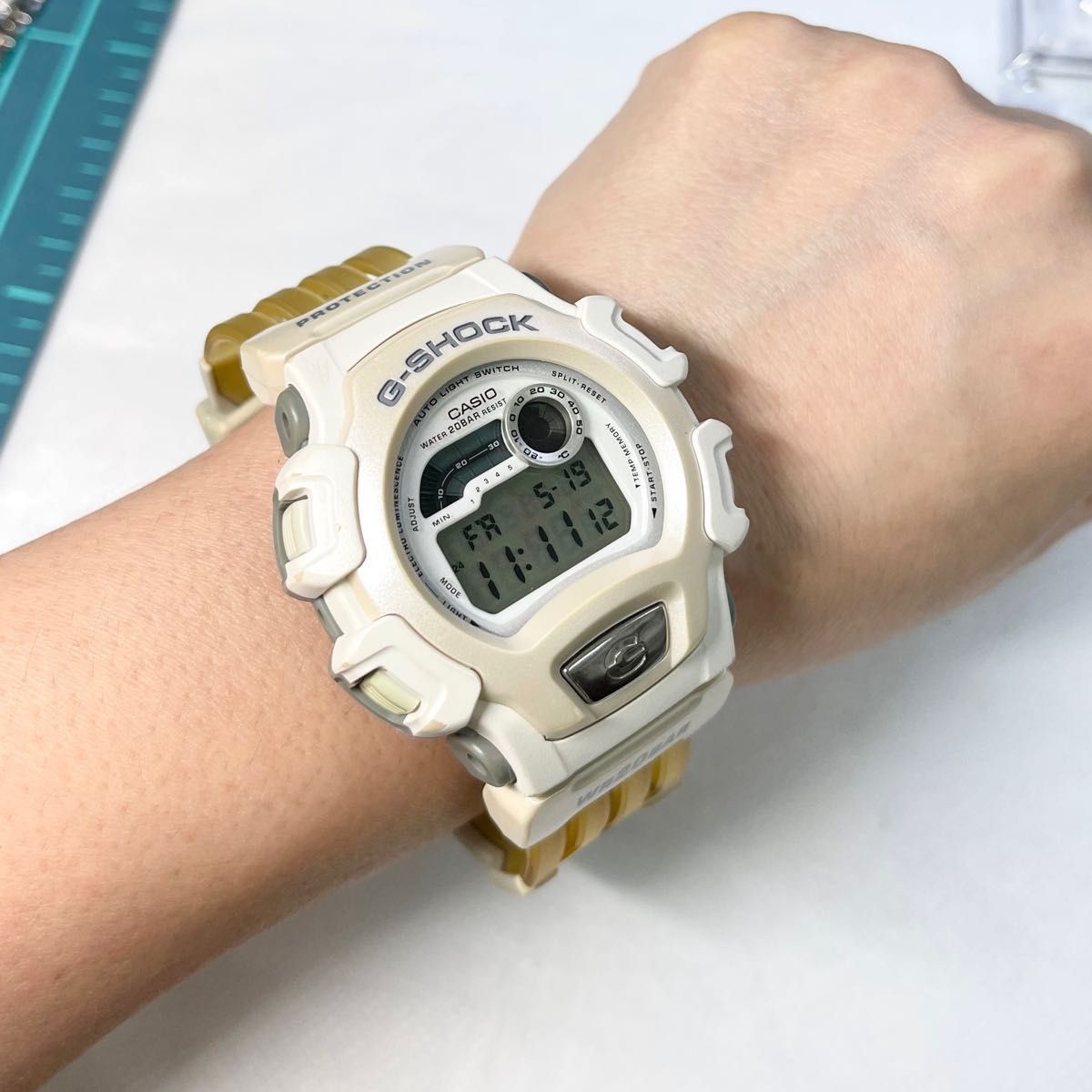 稼働 カシオG-SHOCK メンズ Gショック 通しバンド トリプルクラウン