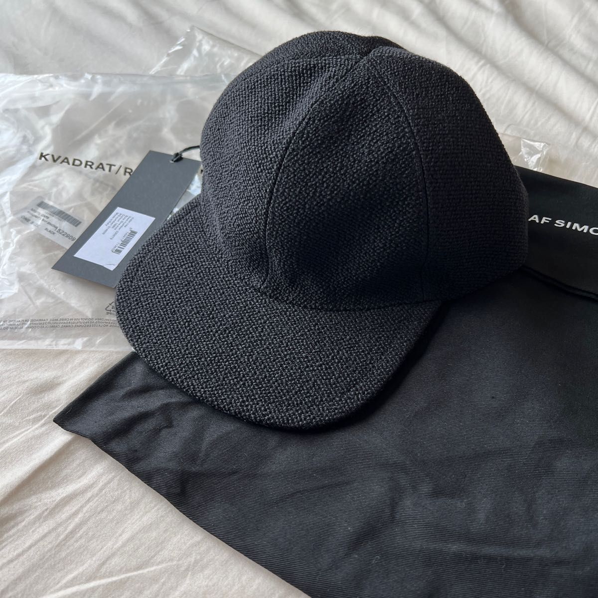 新品 未使用 RAF SIMONS KVADRAT ラブシモンズ キャップ ユニセックス
