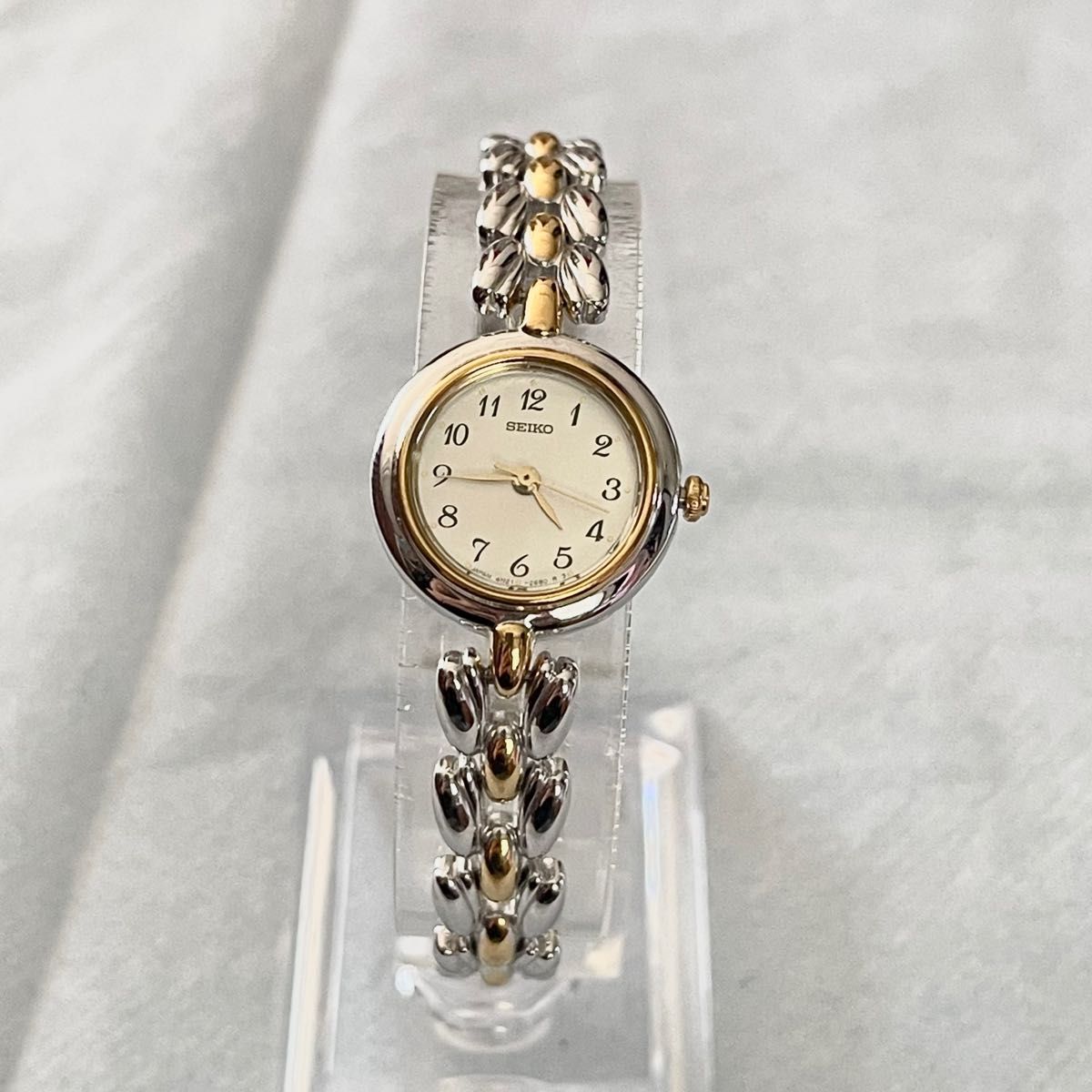 稼働 美品 SEIKO レディース腕時計 ブレスウォッチ コンビ リボン