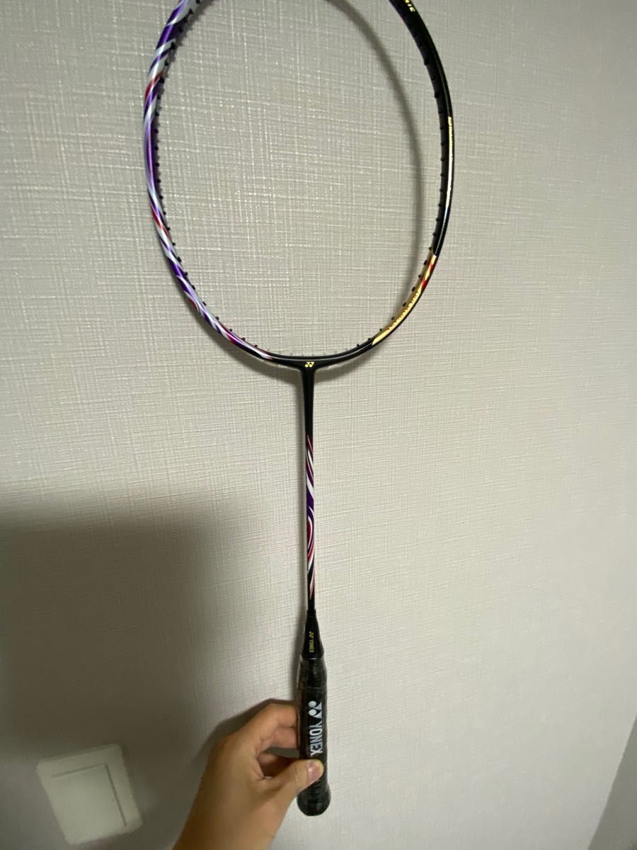 新品未使用】アストロクス100ZZBP 専門店限定カラー 4UG5 ヨネックス