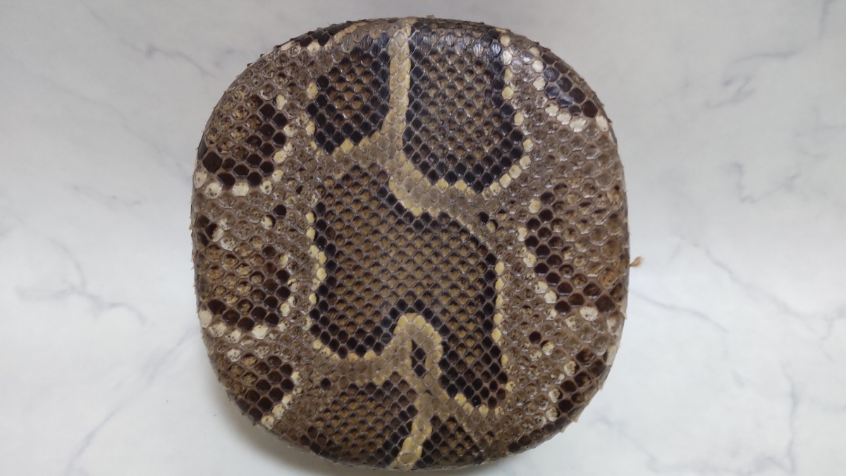 本皮 三線 蛇皮 全長約79cm 皮破れ無し 沖縄 琉球 本体のみ｜Yahoo