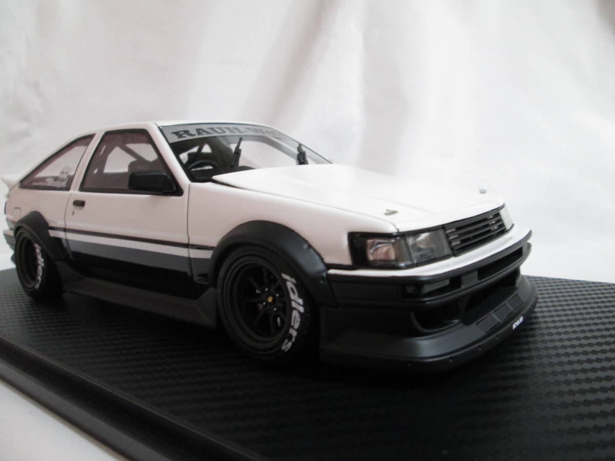イグニッションモデル 1/18 RWD トヨタ カローラレビン AE86 ハチロク