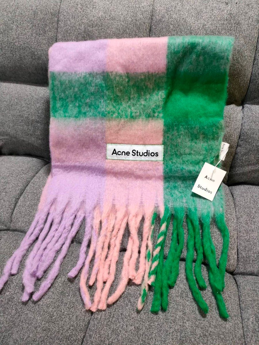 Acne Studios マフラー／アクネストゥディオ ズマフラー｜Yahoo!フリマ