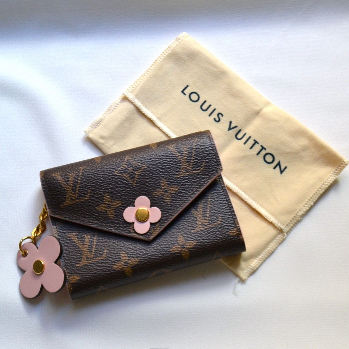 LOUIS VUITTON モノグラム ポルトフォイユ エミリー フラワー