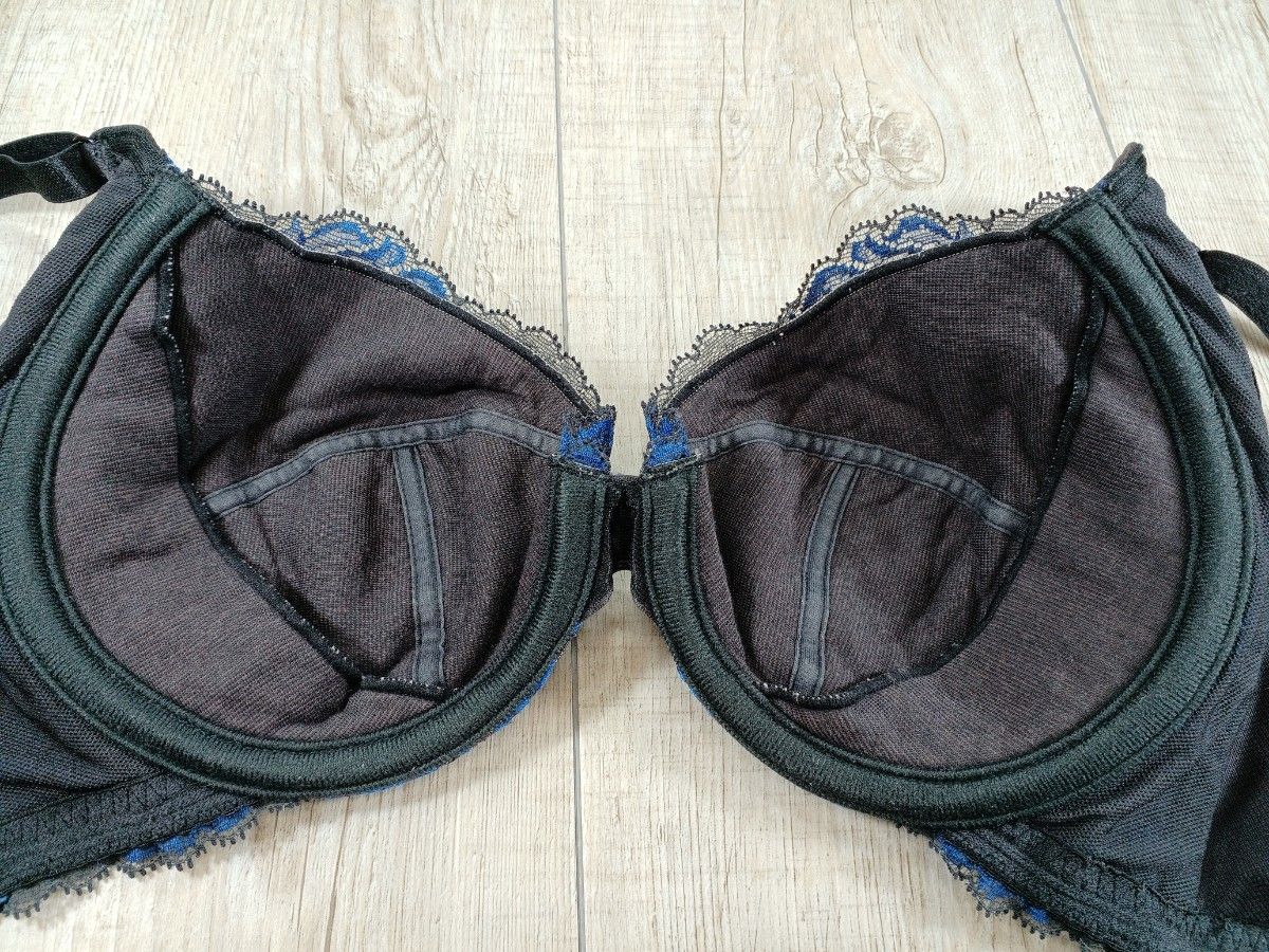 マルコ カーヴィシャス 3/4カップ ショート ブラジャー D75 ブラック