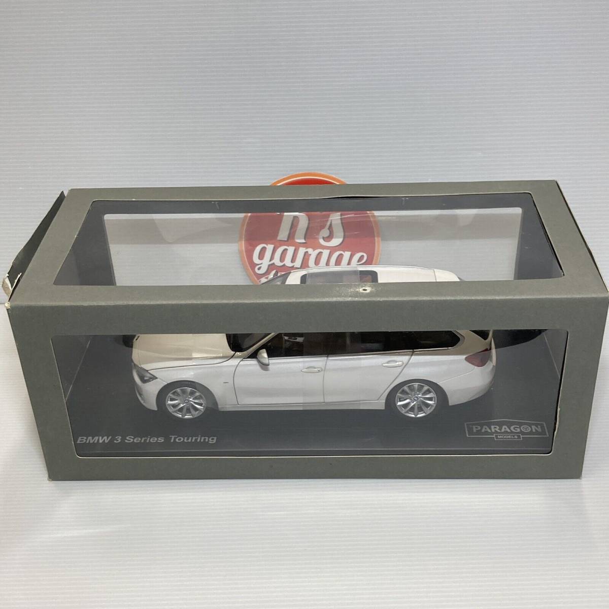 Yahoo!オークション - 1/18 BMW 3シリーズ F31 ホワイト ツーリングワ