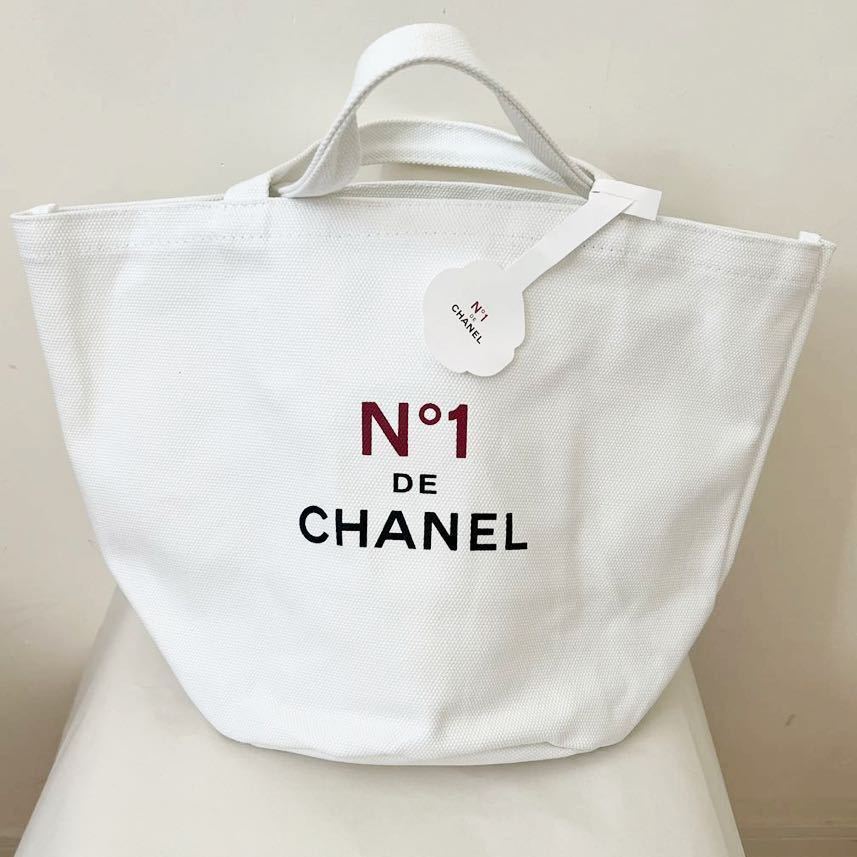 新品未使用 シャネル トート キャンバス ホワイト CHANEL ノベルティ