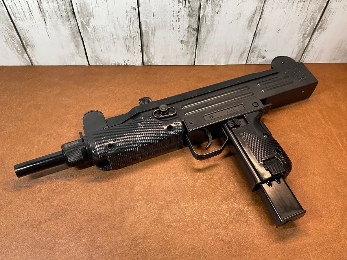 東京マルイ ウージー・サブマシンガン UZI SMG 18歳以上用 【絶盤品