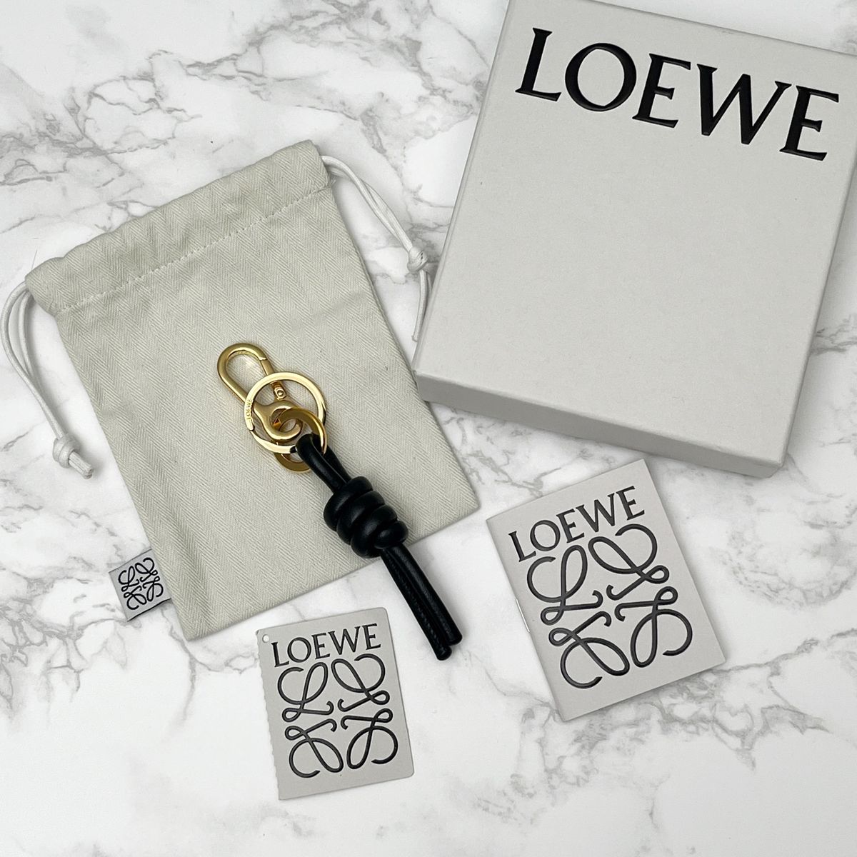 LOEWE ロエベ ノット チャーム (カーフ&真鍮) ゴールド ブラック 現行