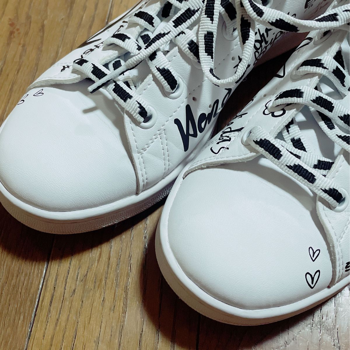 アディダス スタンスミス限定 落書き風スニーカー adidas｜Yahoo