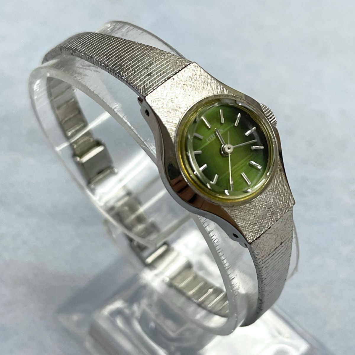 未使用稼働品CITIZEN レディース腕時計 手巻き エメラルドグリン文字