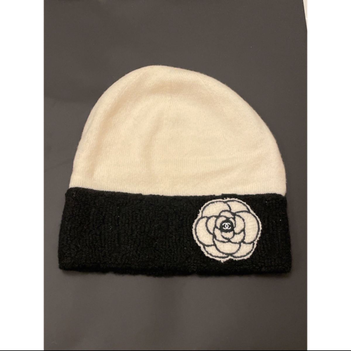 CHANEL シャネル ニット帽 ビーニー 帽子 ココマーク カメリア