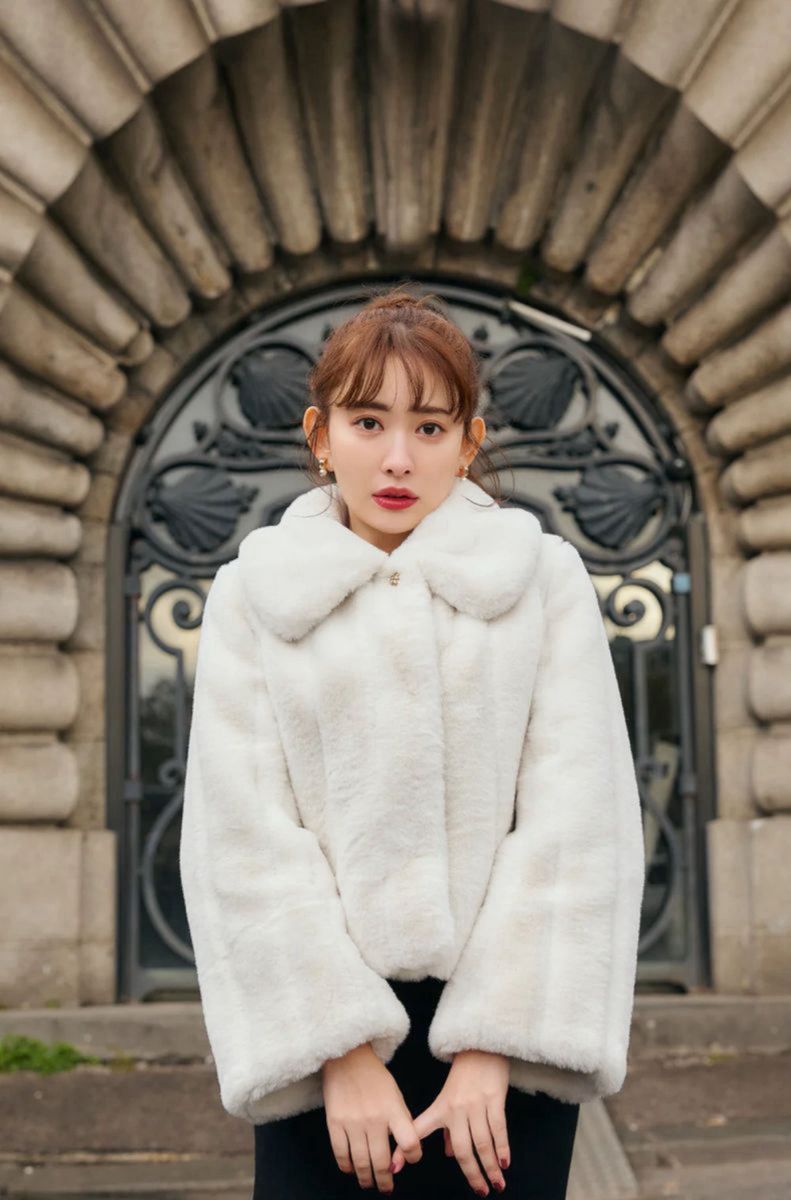 Herlipto【snow white】Winter Love Faux Fur Coat Mサイズす｜Yahoo