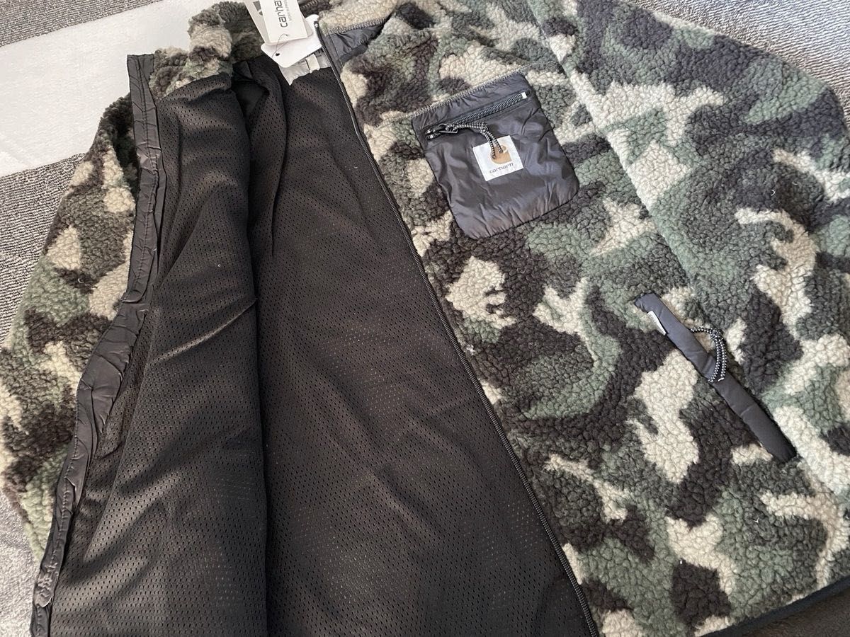新品 Carhartt(カーハート)フリースボアジャケット カモフラ｜Yahoo